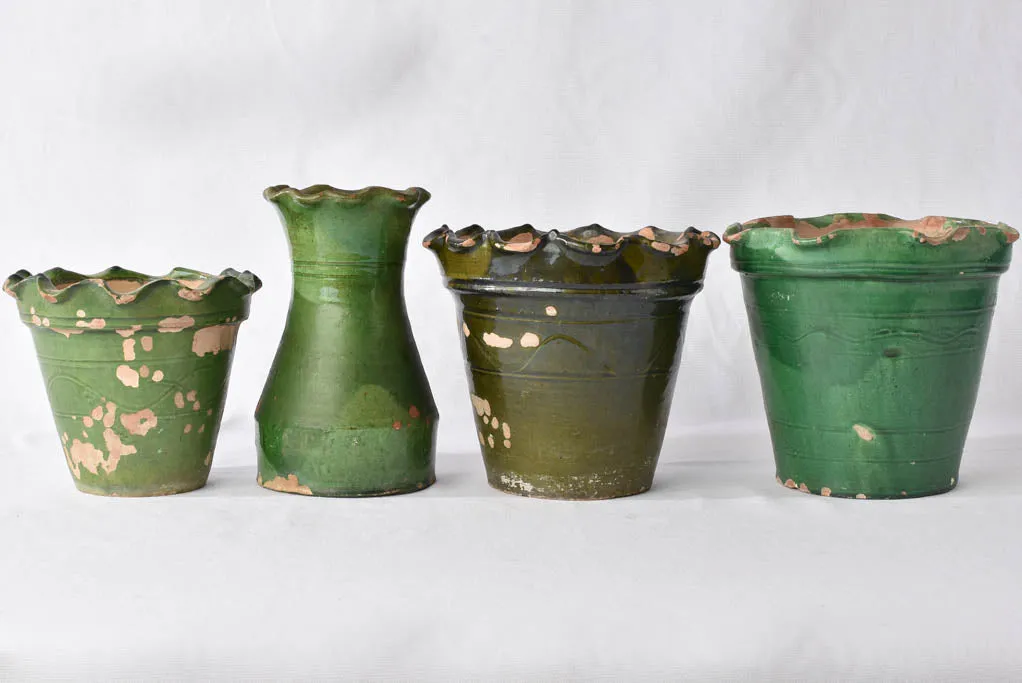 4 green Castelnaudary vases w/ rippled edge - 19th century 8"