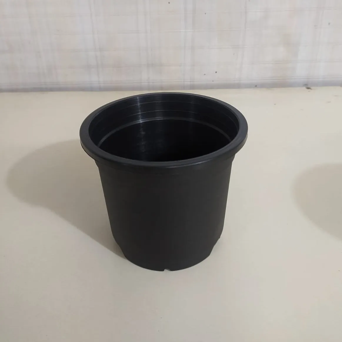 4.5" Flower Pot Black Color Sunrise Series (11 cm)