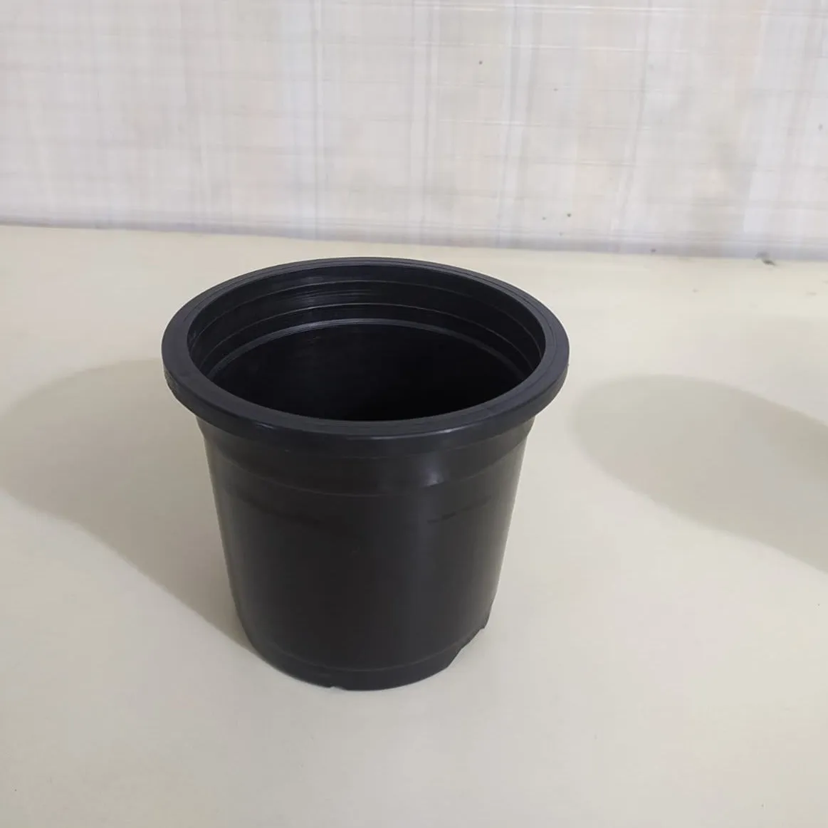4.75" Flower Pot  Black Colour Sunrise Series (12 cm)
