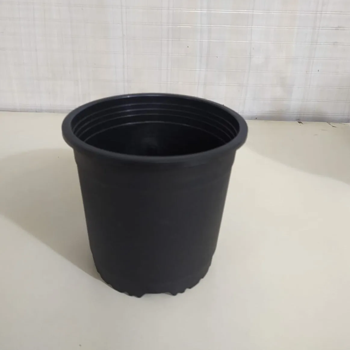 6" Flower Pot  Black Colour Sunrise Series (14.5 cm)