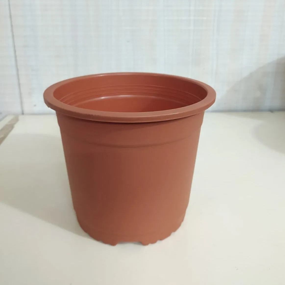 9" Flower Pot Terracotta Colour Sunrise Series (22 cm)( Pack of 6)