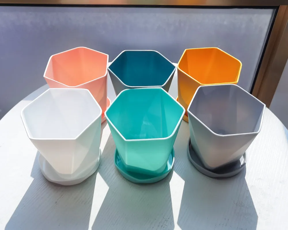 FUNCOLE flowerpot,6 Pcs Plastic Planters Indoor Flower Plant Pots, Mini Flower Seedlings Nursery Pot/Planter/Flower Pot with Pallet, Modern Decorative Gardening Containers