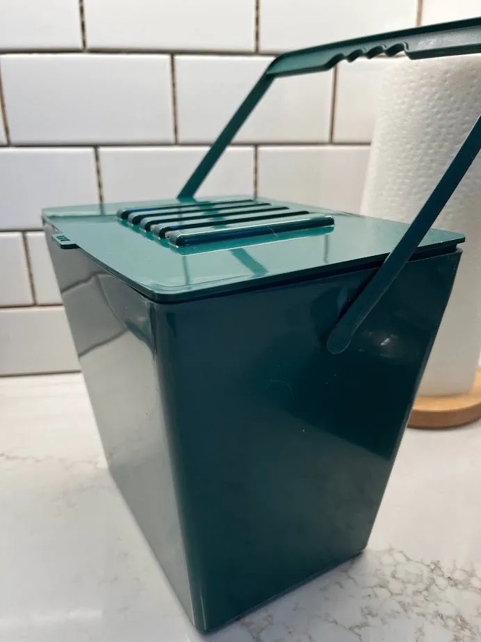 Kitchen Counter Compost Keeper - Green