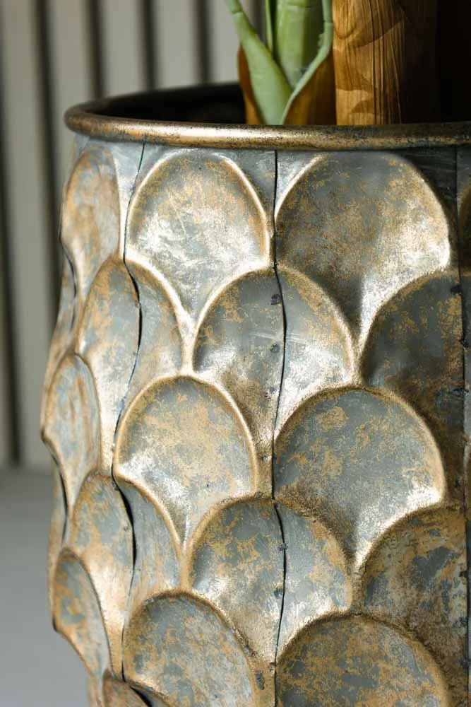 Set Of 2 Petal Effect Planters