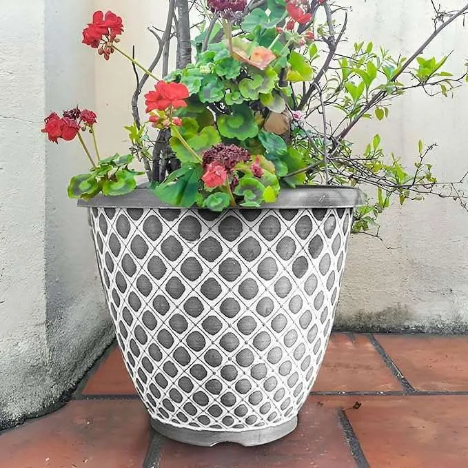 SG Traders Bell Quilt Plant Pots (Pack of 2)